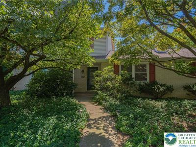 2740 Andrea Dr, Allentown, PA, 18103