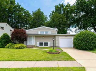 4726 19th Ave, Moline, IL 61265