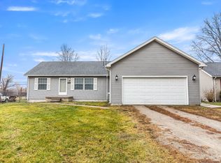 21824 Springhill St, Romulus, MI 48174