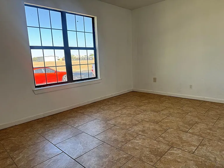 5405 McKnight Dr — Photo 5