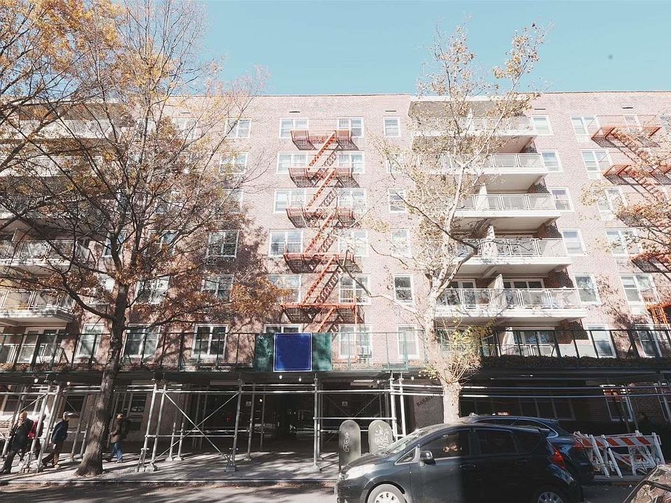 1st image of 142-05 Roosevelt Avenue #707
