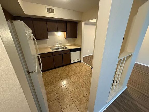 2nd image of 750 Pleasant Ave #207