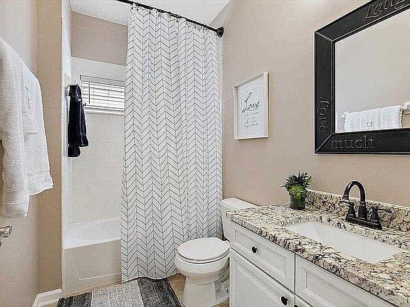 5th image of 6298 Pendragon Pl