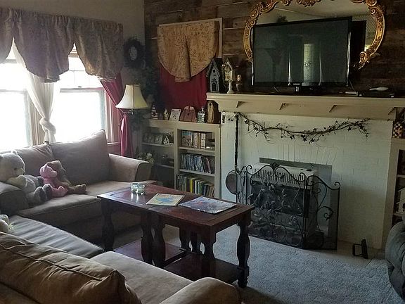 3rd image of 1724 W Oklahoma Ave