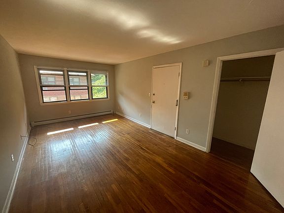3rd image of 327 Fountain St #3C