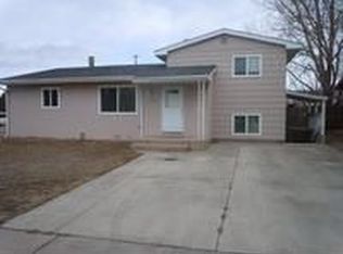 903 W Hill Rd, Laramie, WY 82072