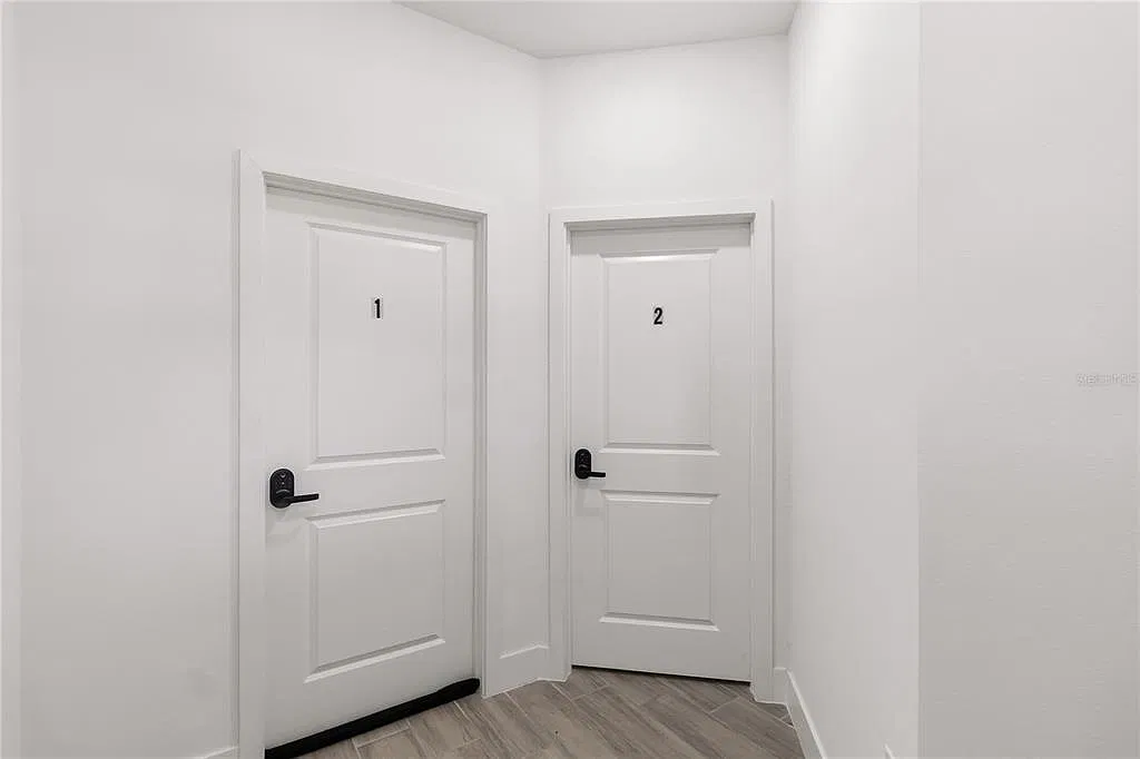 2 bed, 2.0 bath, 1616 sqft, $2,300 — Photo 2