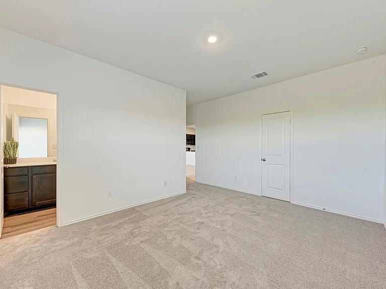611 Halfmoon Dr — Photo 15