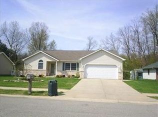 1934 Greentree St, Portage, IN 46368