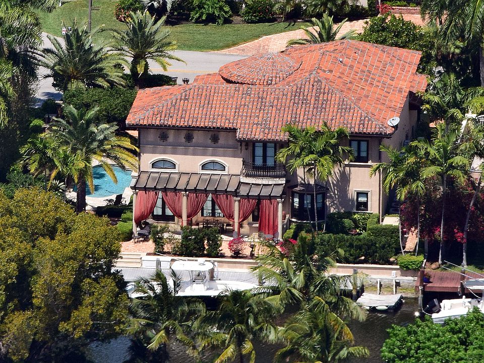 1st image of 2300 Barcelona Dr