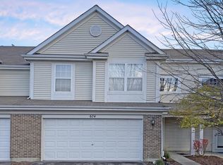 674 Lancaster Dr, Hampshire, IL 60140