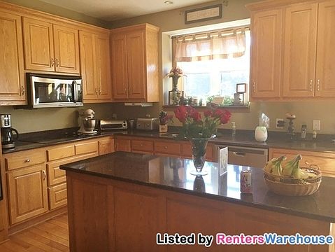 3rd image of 22780 Erskin St NE