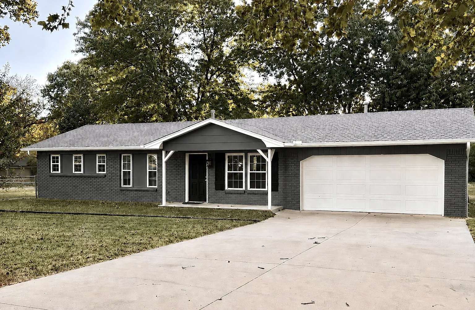 3 bed, 1050 sqft, $1,600 — Photo 2