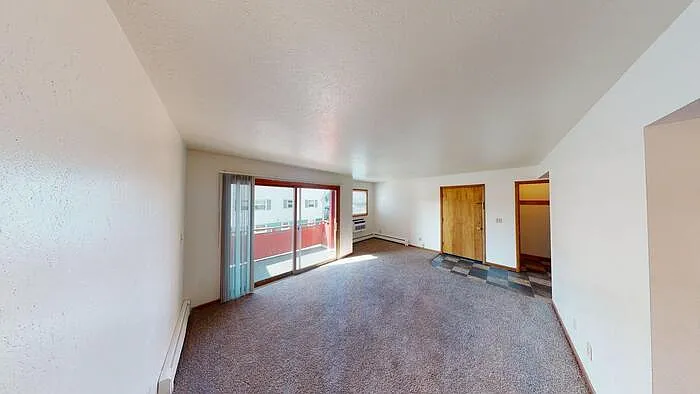 305 Ryan Dr #8 — Photo 5
