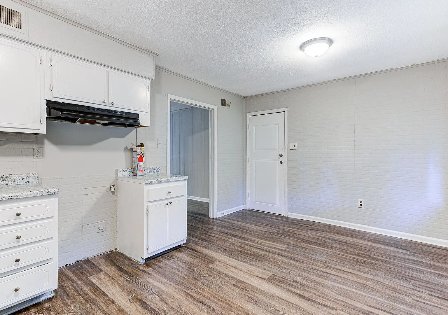 Move-In Ready 3/1 Home Schedule Your Tour Today — Photo 4