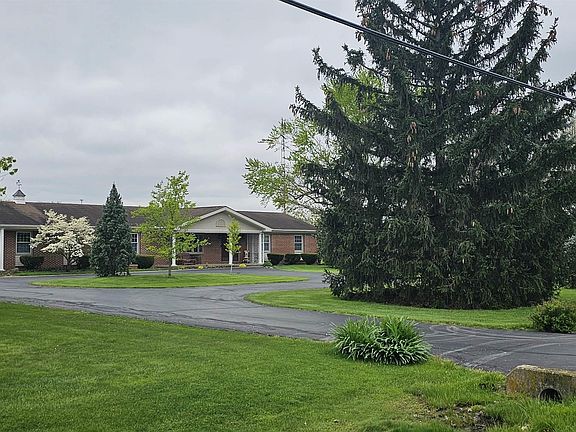 2nd image of 1085 E 26th Hwy