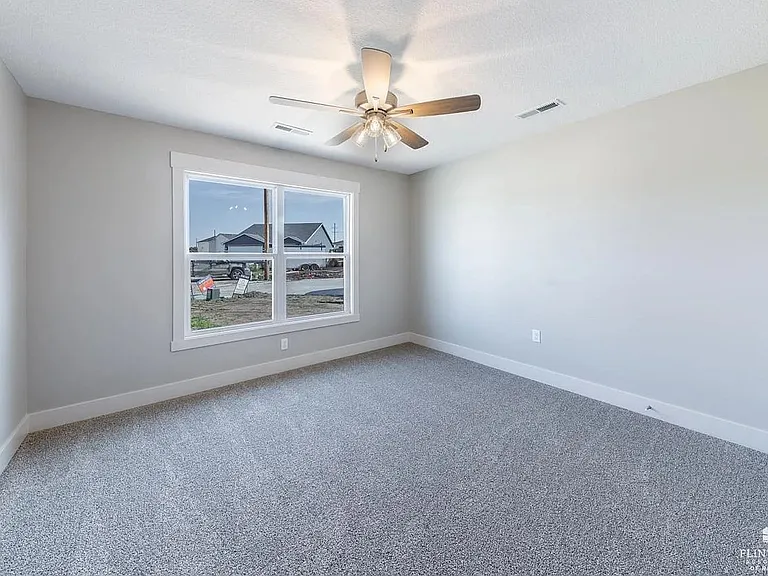 9168 Grammar Ct — Photo 11