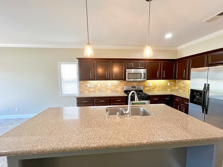 64250 Silver Star Ave — Photo 12