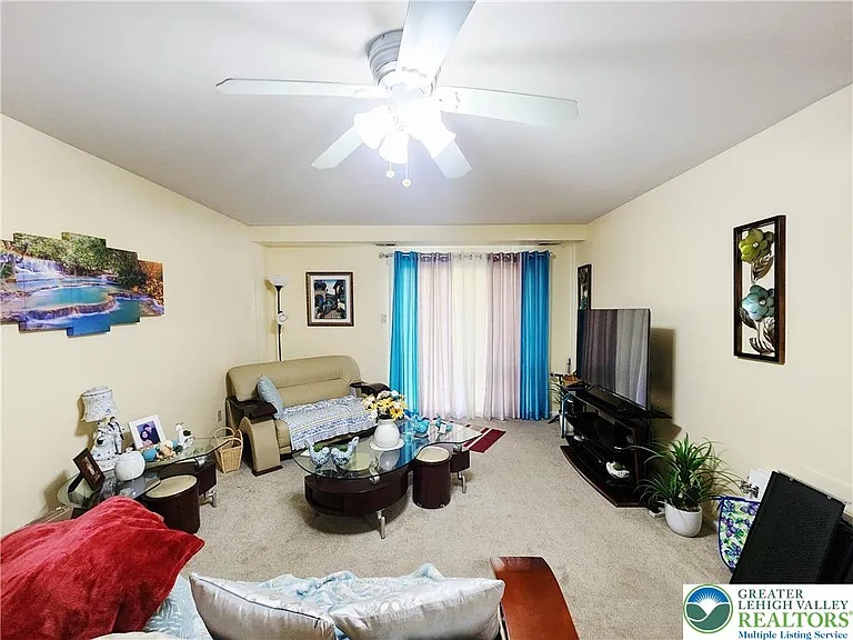 4509 N Hedgerow Dr #2 — Photo 8