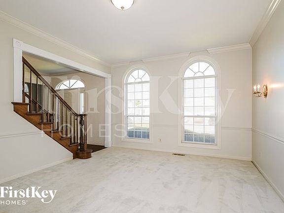 3rd image of 1202 Cauthen Ct