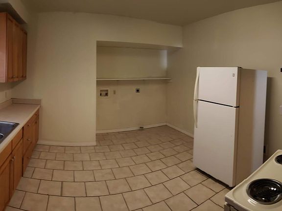 5th image of 2434 Jonquil St