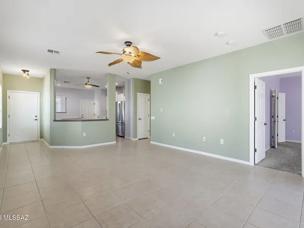 307 W Calle Media Luz, Sahuarita, AZ 85629