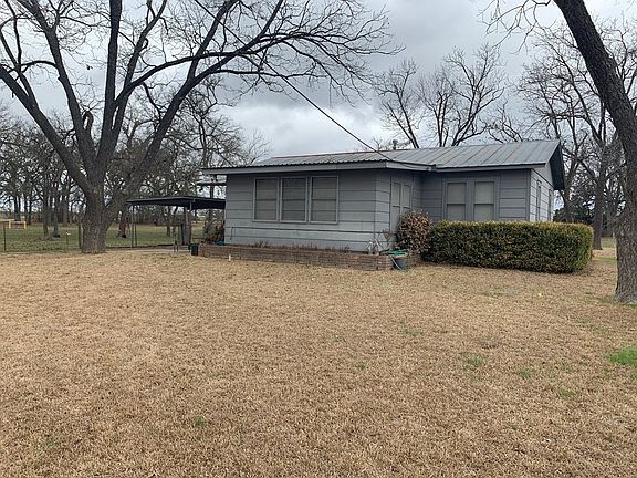3rd image of 1868 W Live Oak St