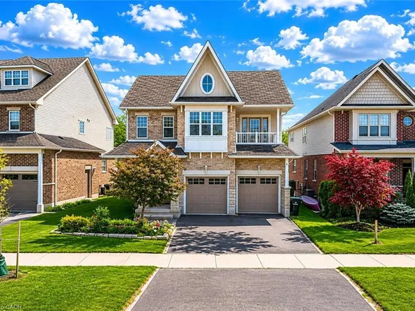 27 Tremaine Dr, Kitchener, ON N2A 4L9