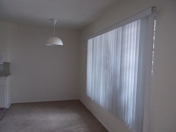 5th image of 1522 Brockton Ave APT 5