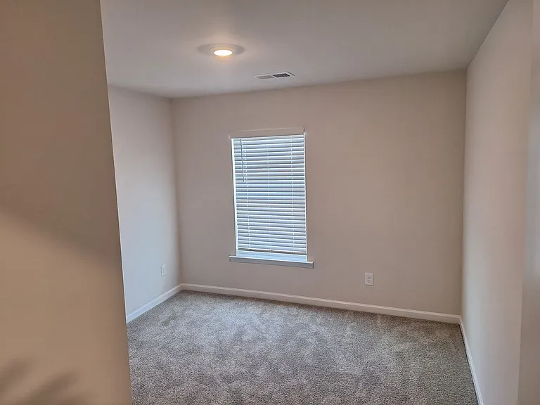 725 Gatestone Ln — Photo 31