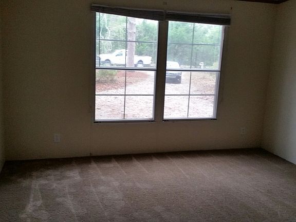 5th image of 247 Victory Gardens Dr