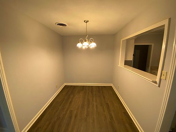 3rd image of 6742 Tommie Ln