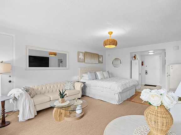 5th image of 6803 N Ocean Blvd. #320