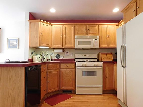 5th image of 5 Sunnyside Dr