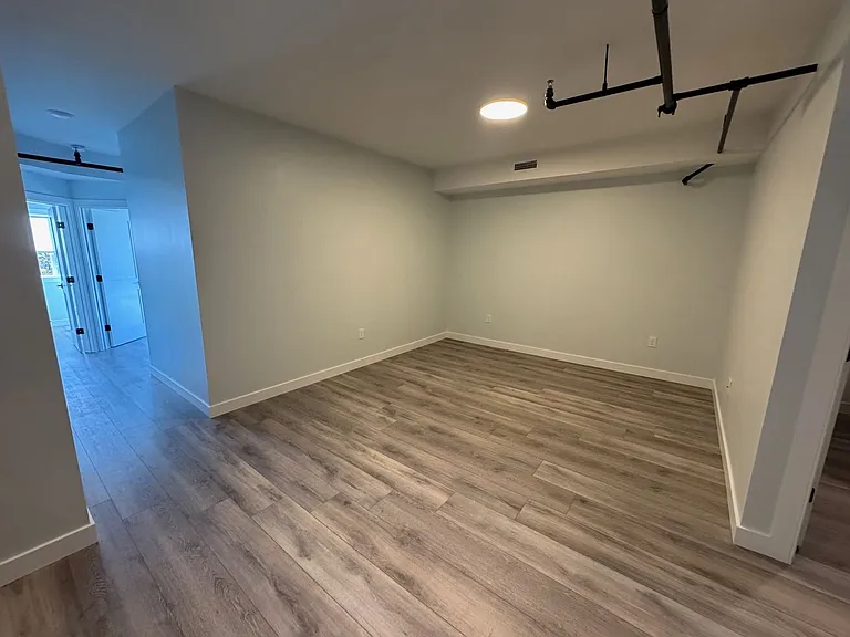 310 BARNSTABLE ROAD RESIDENCES LLC — Photo 25