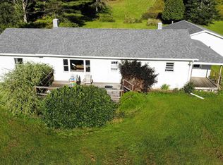 3238 Stagecoach Rd, Morrisville, VT 05661