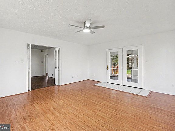 3rd image of 4806 Hazelwood Ave