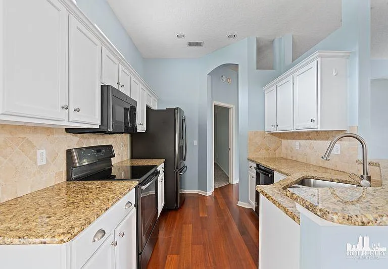 2891 Saint Maarten Ct — Photo 6