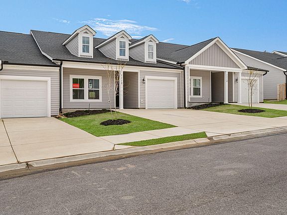 3rd image of 1112 Clareton Drive #21B