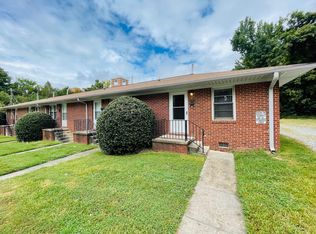 1BR by UNC-G with Free Parking!, Greensboro, NC 27403