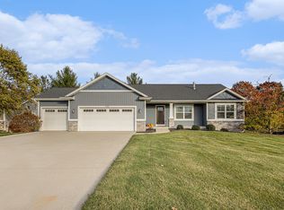 7550 Fox Meadow Dr, Hudsonville, MI 49426