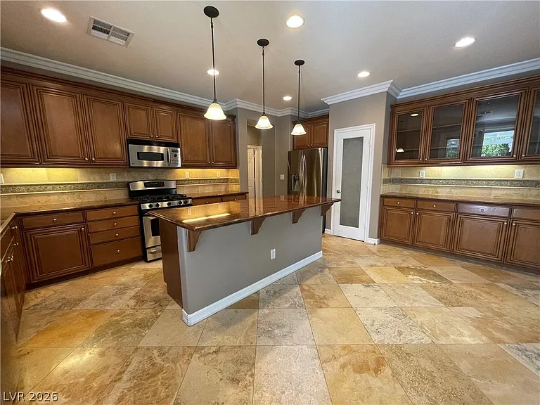 9359 Oxbow Lake Ave — Photo 3