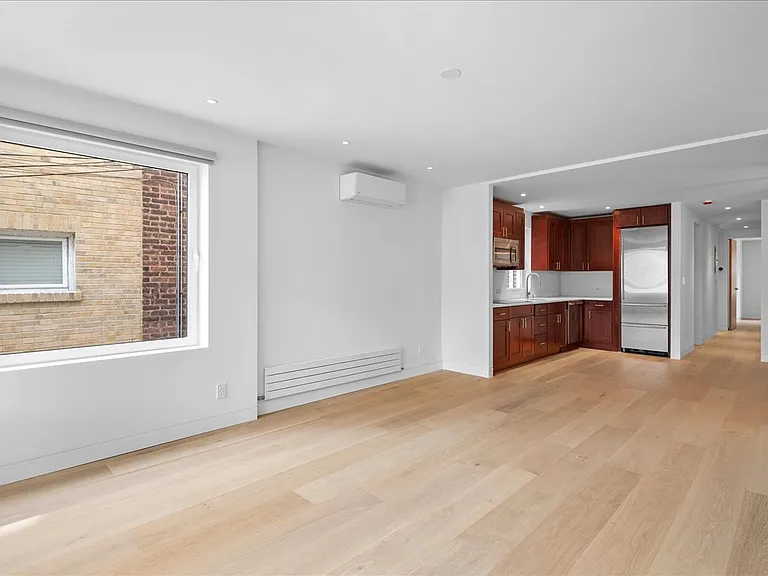 268 E 240th St #1 — Photo 13