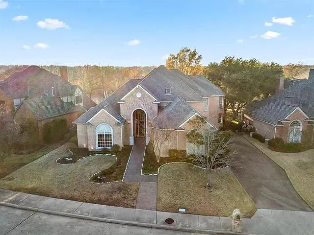 5327 Willow Wood Ln — Photo 1