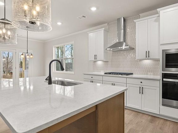 6th image of this home
