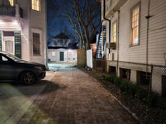 3rd image of 2616 Magazine St #2