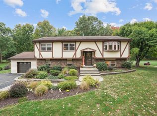 3 Shadow Ln, Hopewell Junction, NY 12533