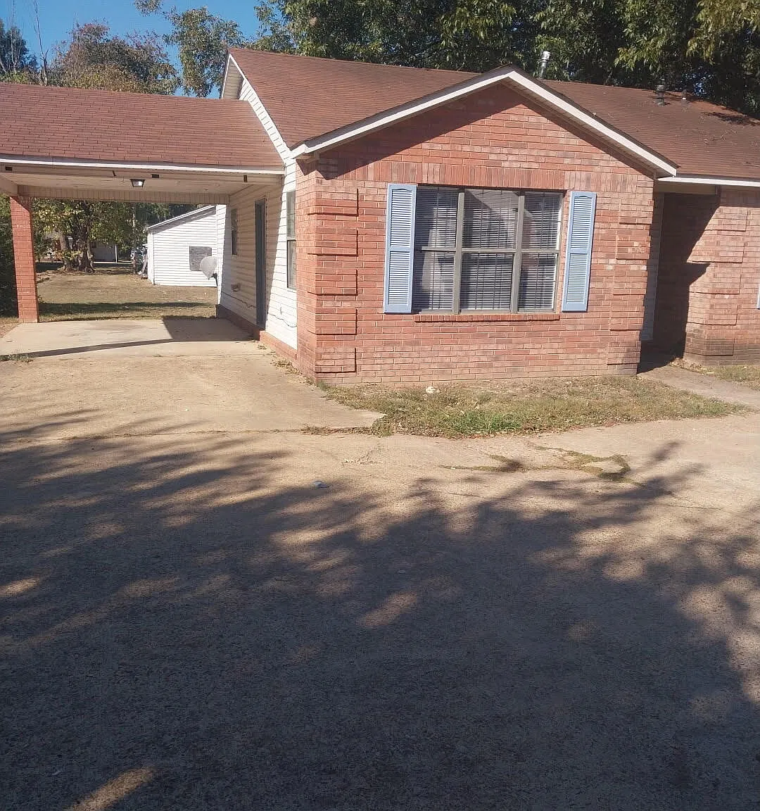 1610 Auburn Place — Photo 3