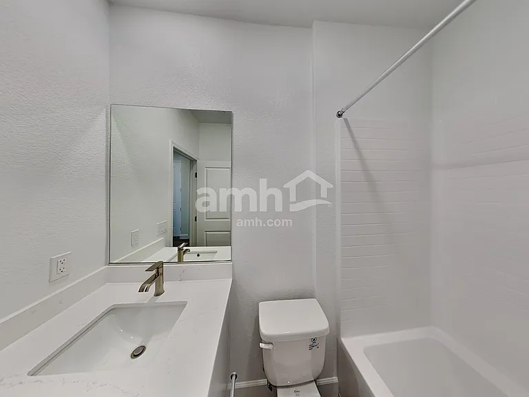 10322 Medusita St — Photo 13