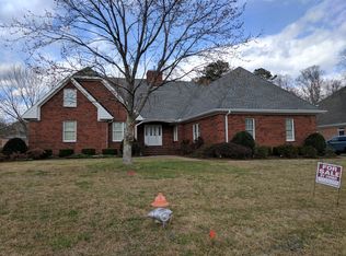 122 Springfield Ter, Suffolk, VA 23434